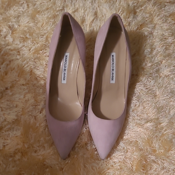 Manolo Blahnik Shoes - Manolo Blahnik Soft Pink Heels